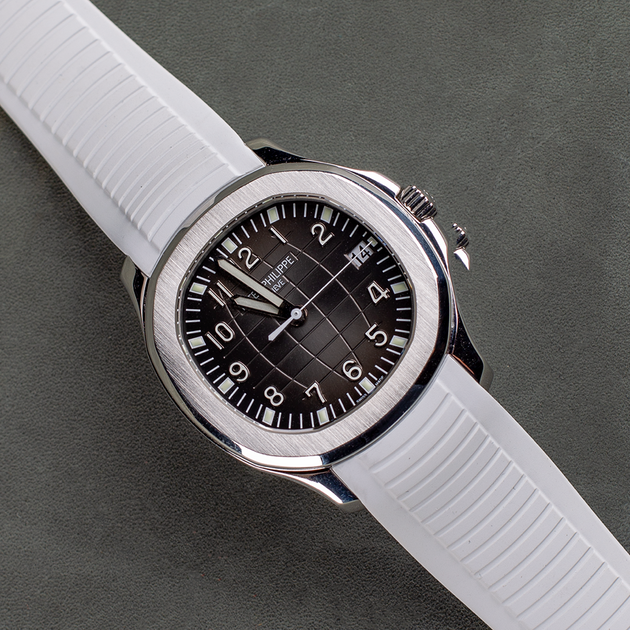 Patek philippe aquanaut white hotsell