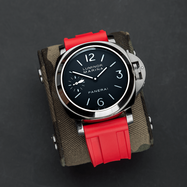 Panerai red sales rubber strap