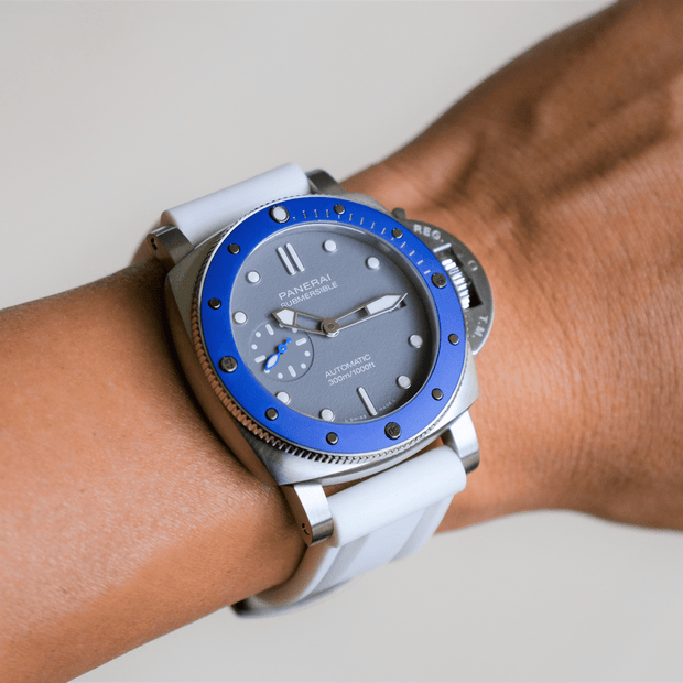 Tag heuer white rubber strap on sale